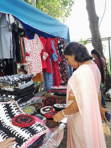 The monthly trade fair organized by the Small Business Development Division (2022-11-28)