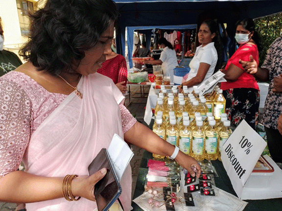 The monthly trade fair organized by the Small Business Development Division (2022-11-28)