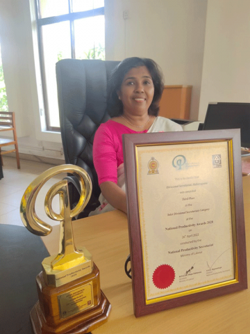 Maharagama divisional Secretariat received the 3rd place at the National Productivity Award Tournament - 2020 (2022-12-15)