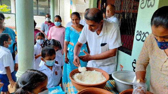 "Providing a nutritious meal to school children" programme 2022-10-19