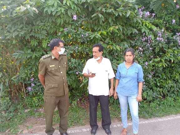 496 Kottawa South  Clean up the area around the Grama niladari officer's office and the society's grounds and conduct garbage collection