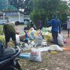 496 Kottawa South  Clean up the area around the Grama niladari officer's office and the society's grounds and conduct garbage collection