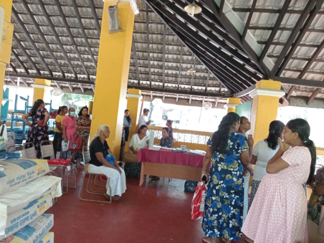 medical clinic for the members of Thalapathpitiya samurdhi society 2023-11-06