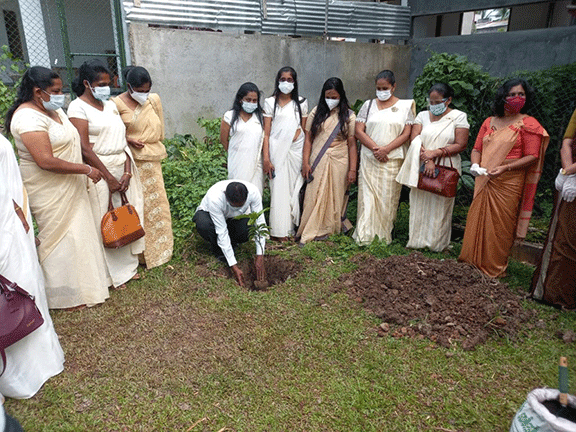 GN Division Day Meeting at Boralasgamuwa Lake