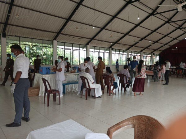 Covid vaccination injections for Thalawathugoda West / East Grama Niladhari divisions 2021-03-19 (තලවතුගොඩ බටහිර /නැගෙනහිර 2021-03-19)